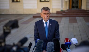 Tšehhi valimised võitnud Babiš: me ei anna Ukrainale relvade jaoks oma eelarvest kroonigi