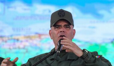 Venezuela teatas viiest USA lahingulennukist 75 km kaugusel oma rannikust ja nimetas seda provokatsiooniks
