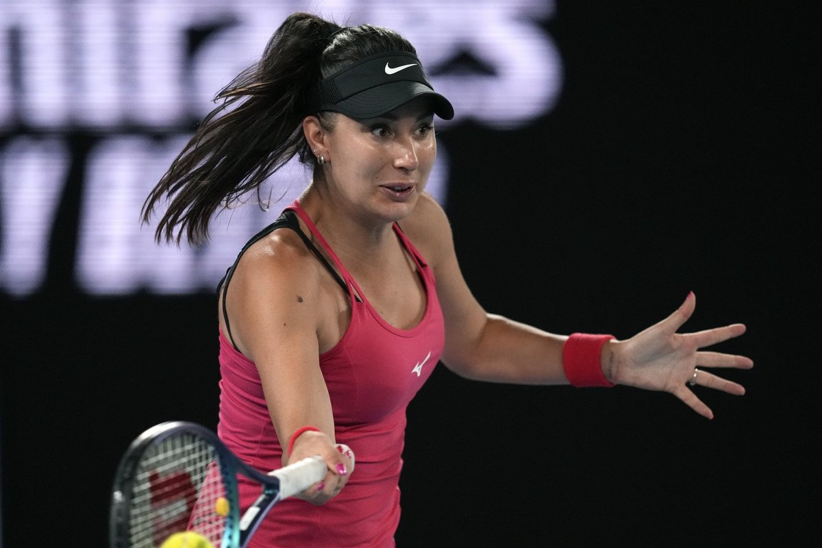 Prantsuse tennisist suurendas rindu. „Praegu on mul nagu arbuusid“