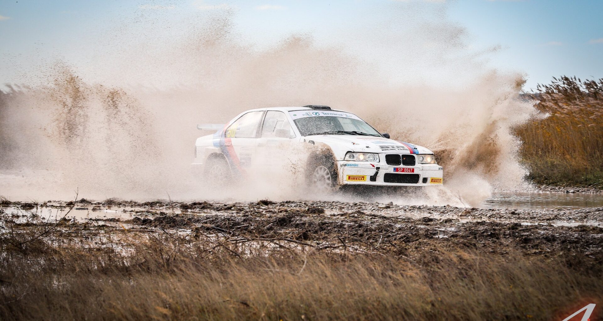MEELDEJÄÄV VÕISTLUS | Hiidlased Kaibald ja Kurba võistlesid Saaremaa rallil - Hiiu Leht