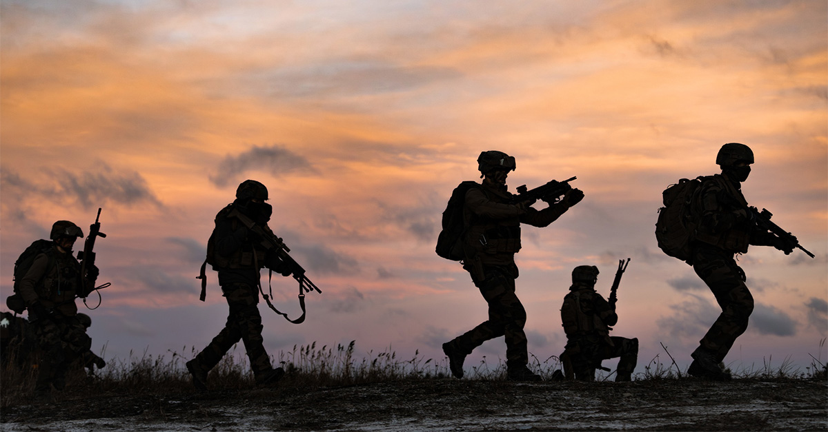 Meedia: Tahte koalitsioon hakkab salajasel kohtumisel arutama sõdurite saatmist Ukrainasse