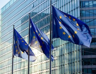 Euroopa Komisjon esitas ettepaneku ELi terasetööstuse kaitsmiseks ülemaailmse liigtootmise mõju eest