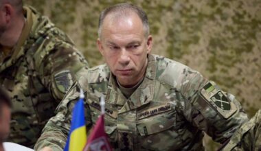 Siseinfo: Ukraina kõrgeim väejuht lastakse lahti