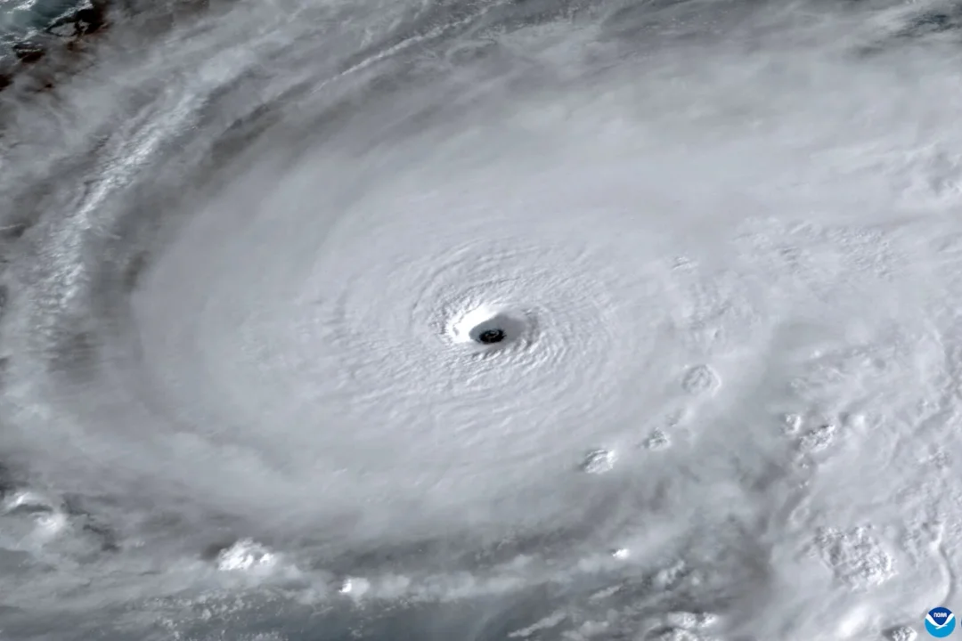 Orkaanikütid jäädvustasid Melissa silmast vapustavaid kaadreid