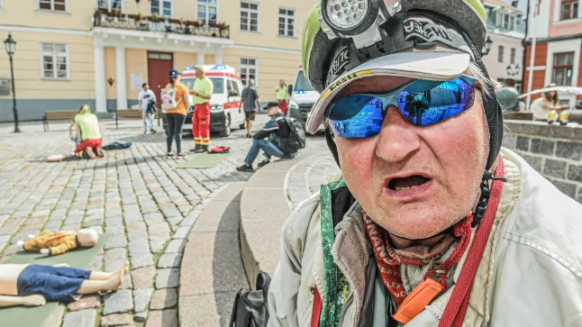 Tartu vaim Erkki Hüva sai juubeliks kaineks!