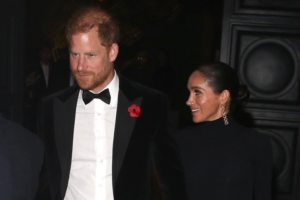 Harry ja Meghan väisasid Kris Jenneri juubelipidu. Kuningliku palee sisering peab nende käitumist maitselagedaks