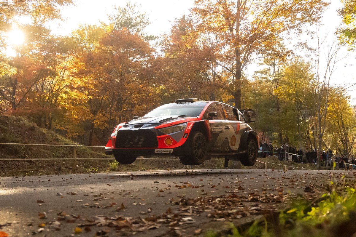 OTSEBLOGI | Jaapani ralli: Hyundai sai esimese katsevõidu, aga Neuville’i auto lagunes enne päeva esimest katset