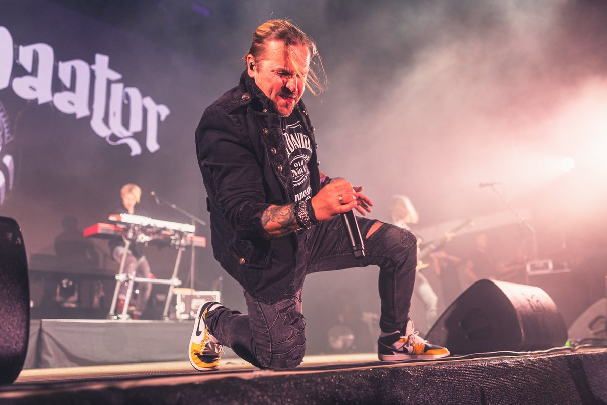 KLÕPS | Jaagup Kreem sattus lennujaamas puhtjuhuslikult kokku oma iidoliga. „Maailm muutub üha väiksemaks!“