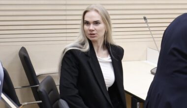 FOTOD KOHTUST | Helen Kõpp kaebas Marii Karelli kohtusse. Tõsielustaar: vaatajale tundus, et mina toodan koos perega pornot!