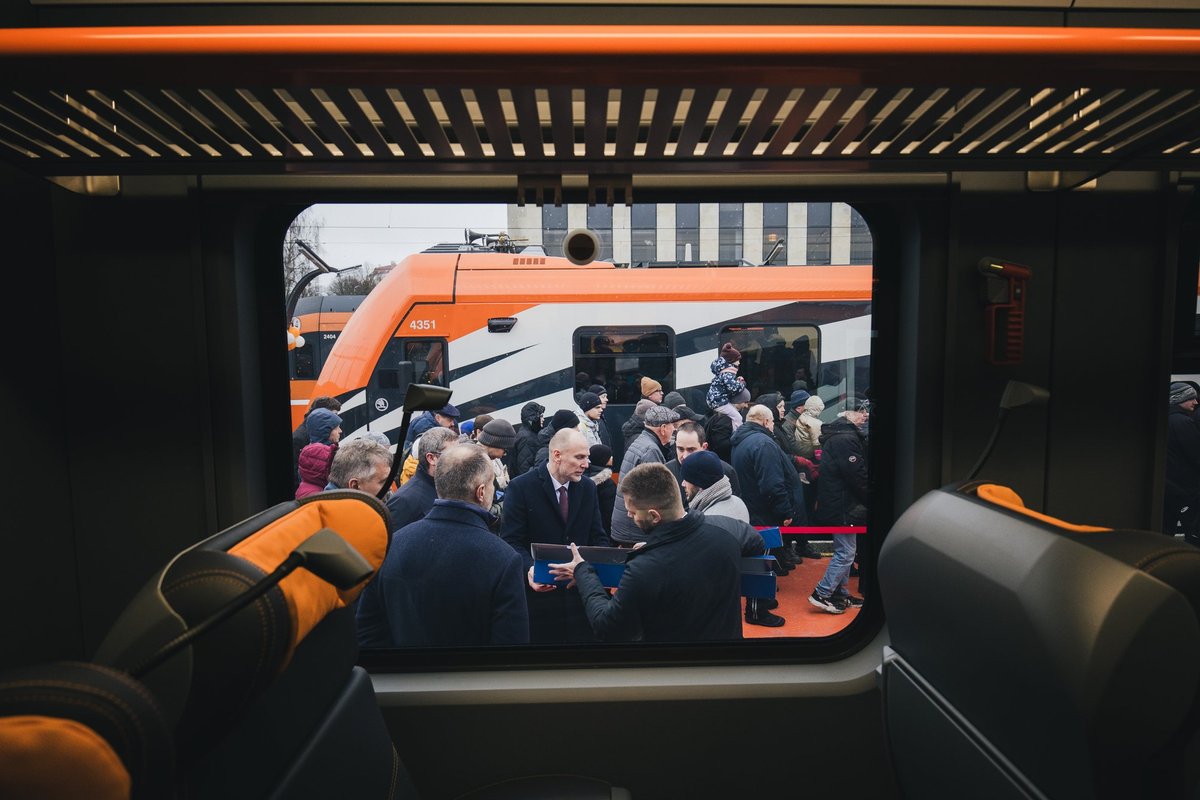 FOTOD | Elron esmaesitles uusi elektrironge. Osa hommikusest proovisõidust tehti kiirusega 160 km/h