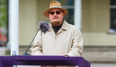 Sinijärve raamatusoovitused: Mahkra "Vaarisa moodi" on mõnus meelelahutus | Kirjandus