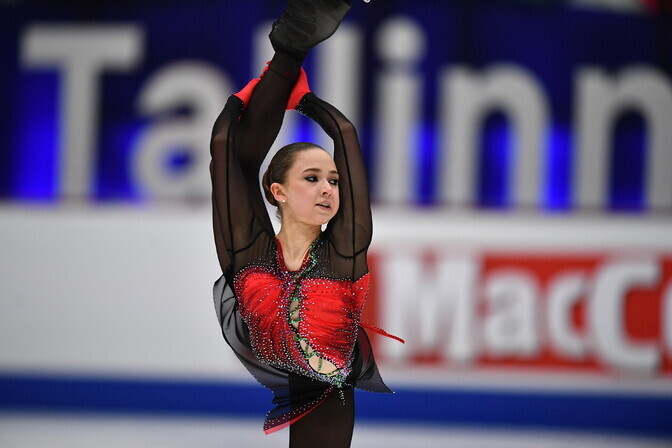 Valijeva jääb lõplikult Tallinnas võidetud medalist ilma | Iluuisutamine