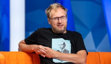 käidi ukse taga luuletust lugemas ja paluti tuppa sooja