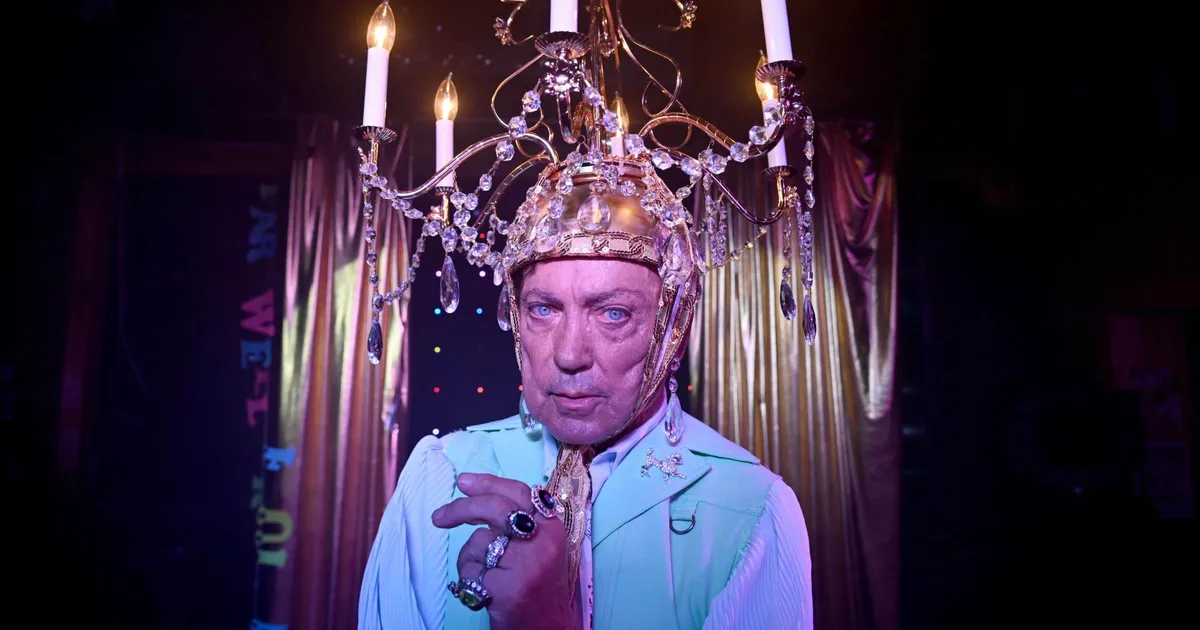 mulle meeldib pahade tegelaste rollides õudustega viivitada