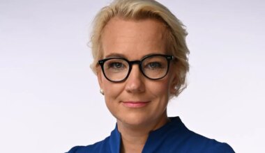 EEVA HELME ⟩ Naisi pooside võtmisega ei kaitse!