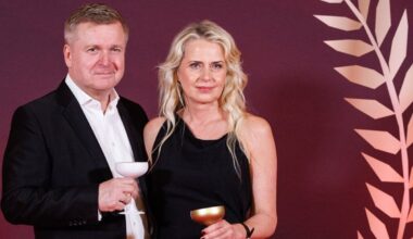 VAHVA KLIPP | „Ootan täna õhtuni ja siis on kõik!“ Kristjan Jõekalda naine paljastas, millise kaose reisilt naasnud telenägu kodus tekitas