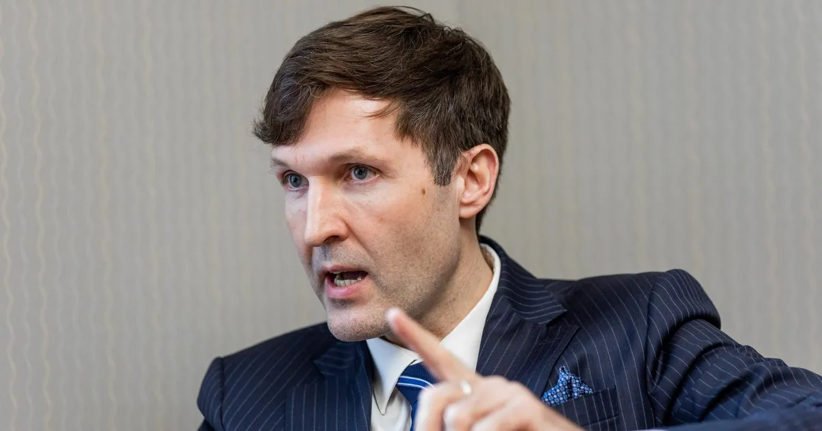 MARTIN HELME ⟩ Nüüd sülitas ERR näkku päris isadele - Postimees