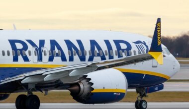 REISIMINE KERGEMAKS ⟩ Ryanair kaotab paberil pardakaardid