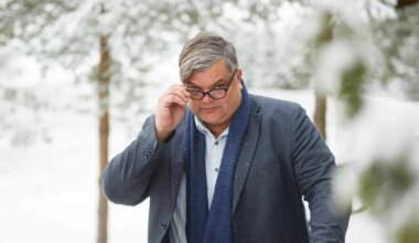 ARVAMUS ⟩ Kuidas EKRE soovis Rakveres mittetasulist volikogu esimehe kohta ja Isamaale see ei sobinud