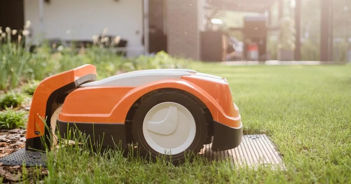 TULEVIK ON KÄES ⟩ Nutikas robotniiduk suudab töötada ka pimedas