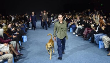 POSTIMEES UKRAINAS ⟩ Sõja kaja Ukraina moelaval – proteesidega modellid