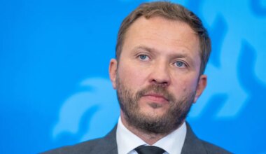 OTSEPILT Välisminister Margus Tsahkna tunnistab USA Kongressi erikomisjonis NATO idatiiva heidutuse teemal - Maailm - Postimees.ee