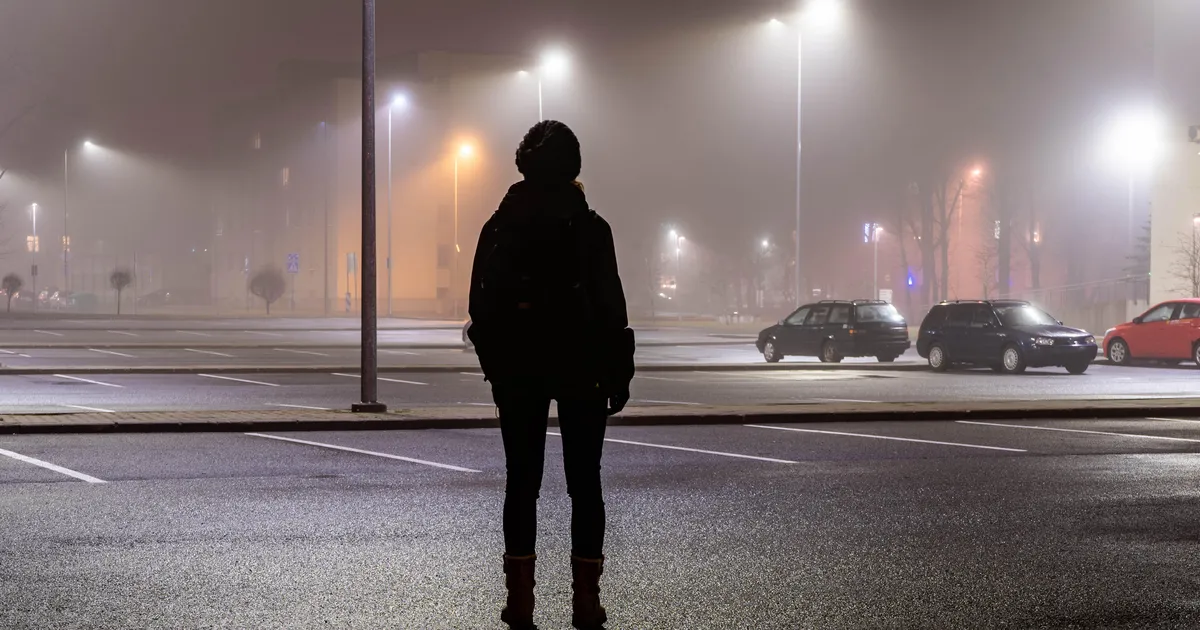 VEREST LÄBI IMBUNUD ⟩ Endine USA uudisteankur pussitas halloween’i ajal surnuks oma eaka ema