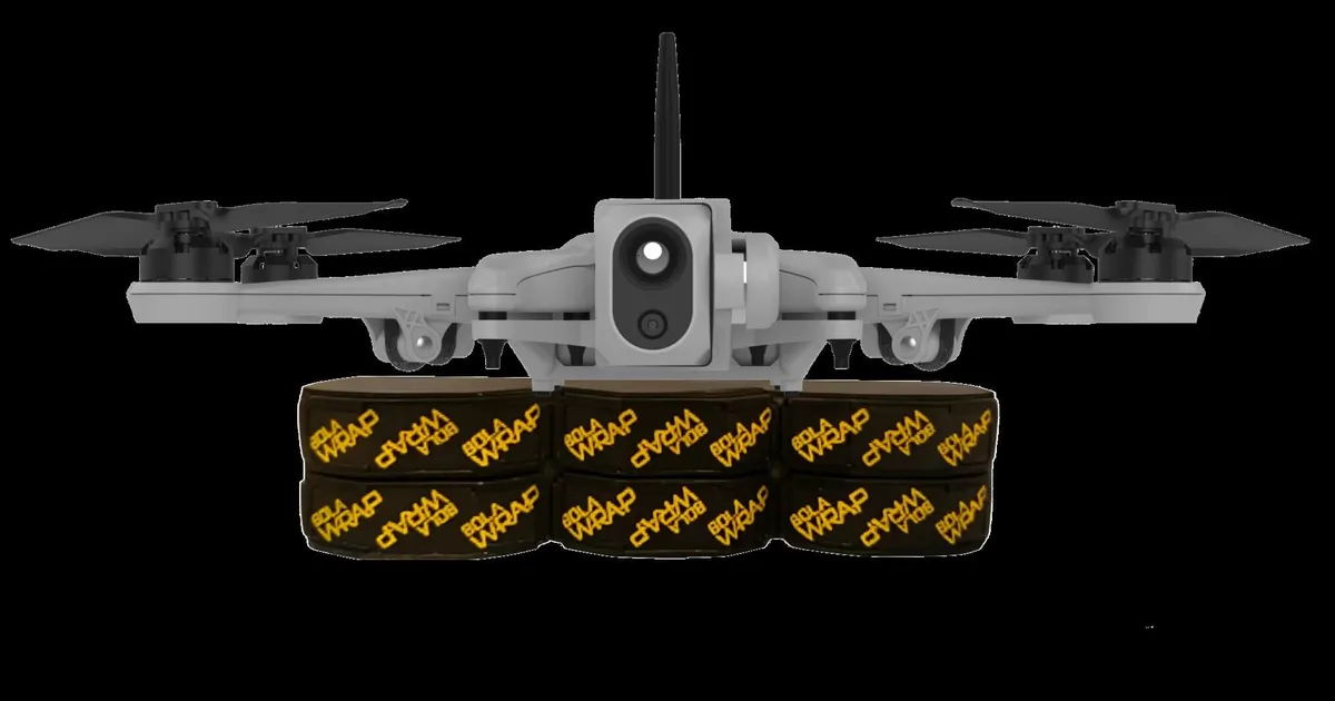 VIDEO ⟩ See korrakaitsedroon püüab ohtliku tegelase kinni nagu ämblik – vaata, mida see välja tulistab