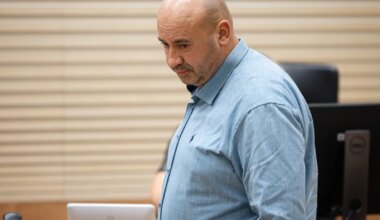 FOTO KOHTUST ⟩ Endise elukaaslase koerale eluohtlikke vigastusi tekitanud mees pääses napilt trellide tagant