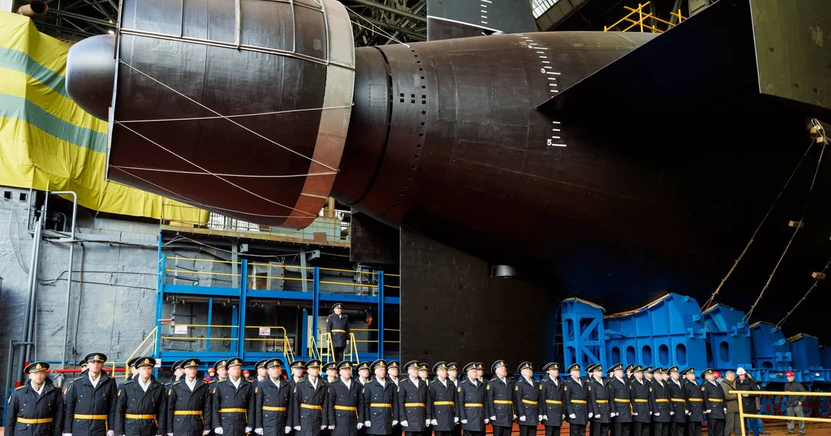 12 POSEIDONIT PARDAL ⟩ Venemaa lasi vette uue tuumaallveelaeva Habarovsk