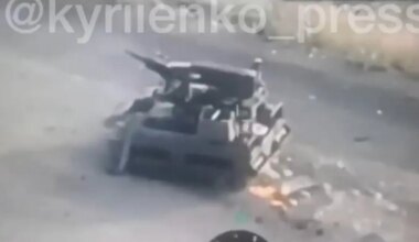 VIDEO ⟩ Ukraina dessantväelased hävitasid granaadiheitjaga varustatud Vene lahinguroboti
