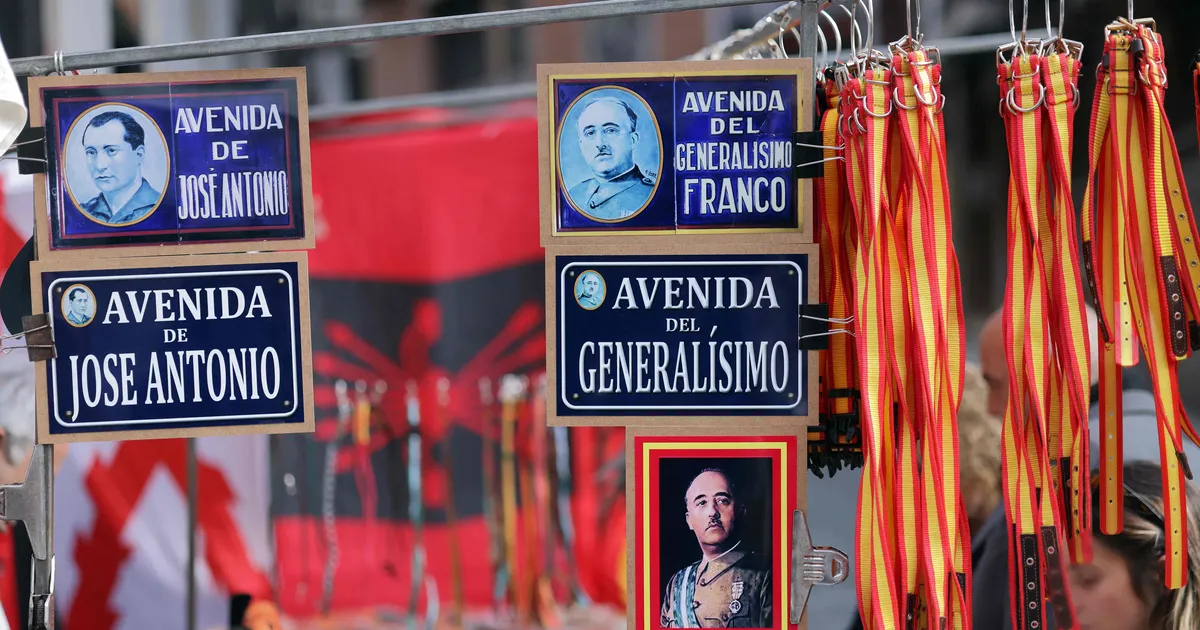 KIIDULAUL ÜHISMEEDIAS ⟩ Ajalugu kehvasti tundvad Hispaania noored on lummatud diktaator Francost