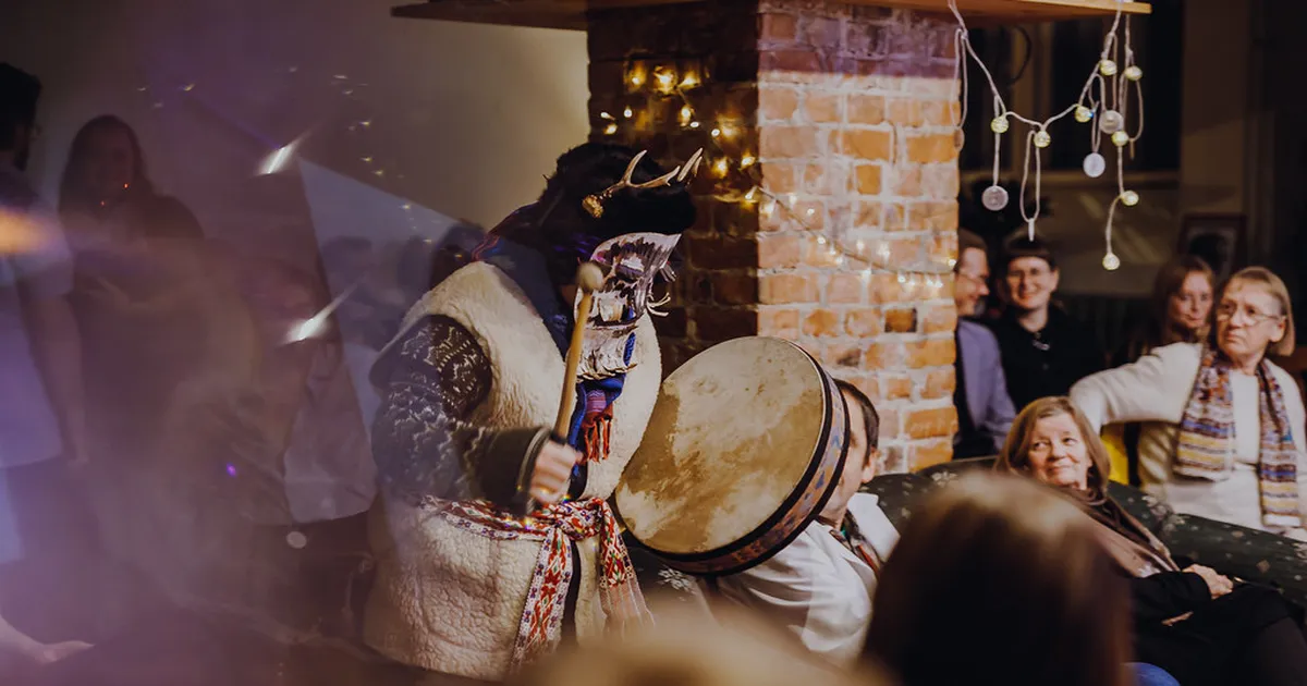 KÜSITLUS ⟩ Mis köidab Hullunud Tartu esinejaid?