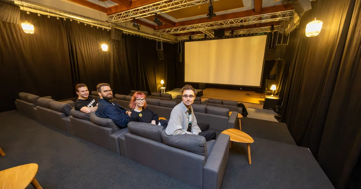 Elektriteater hellitab kinolisi uues saalis pehme mööbliga