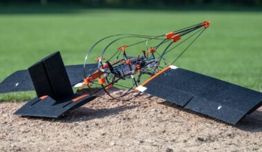 võib suure hooga vastu seina lennata ja katki ei lähe