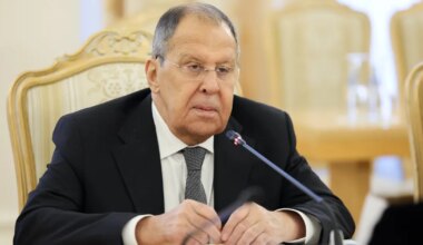 Kreml tõrjub kuuldusi Lavrovi langemisest Putini ebasoosingusse