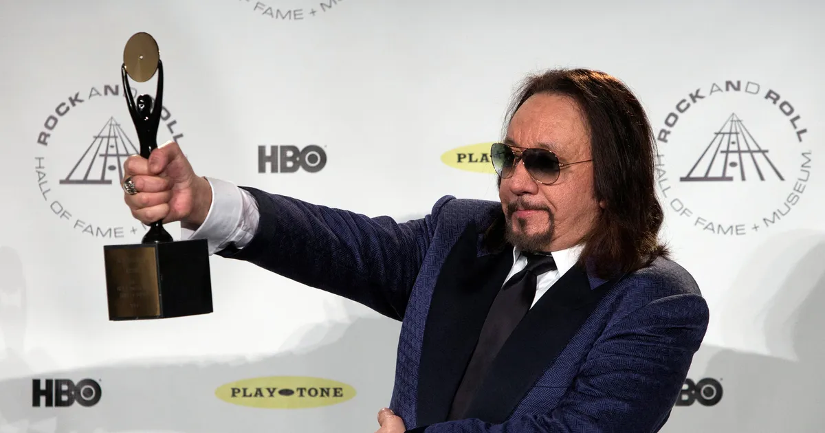 Selgus ansambli Kiss asutajaliikme Ace Frehley surma põhjus