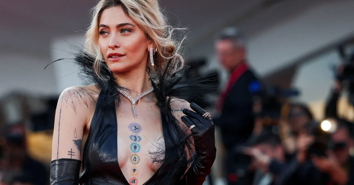 HÄIRIV VIDEO ⟩ Michael Jacksoni tütrel on narkootikumide tarvitamisest nina vaheseinas auk