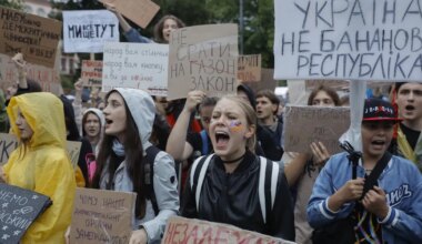 Suurim sõjaaegne korruptsioonijuhtum määrib Zelenskõi mainet