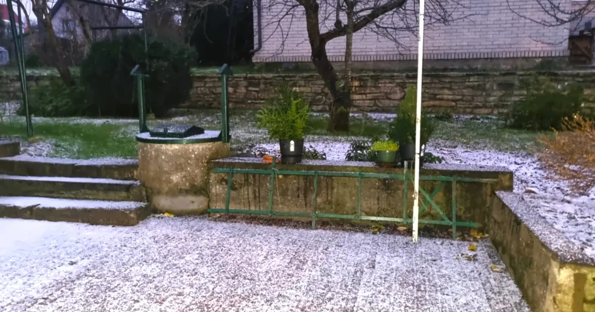 FOTOD ⟩ Tallinnas möllasid rahe ja äike, piksenool tabas Teletorni