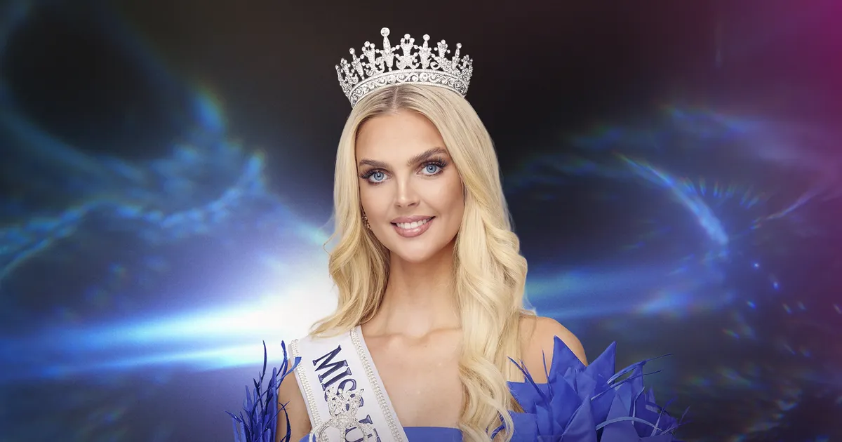 Eesti esindaja Brigitta Schaback astub lavale