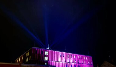 Viljandi kohal kumab sirelililla