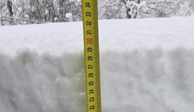 KLÕPSUD ⟩ «Normull talv sai hoo sisse!» Osa Eestist kattus paksu lumevaibaga, pealinnas pole kübetki