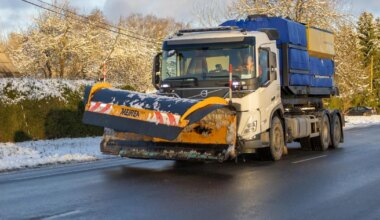 Esimest lund sõitsid lükkama kodumaakonda tagasi jõudnud teehooldusfirma sahad
