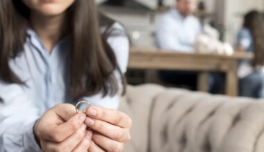 USKUMATU, AGA TÕSI ⟩ Just sellised armukesed hävitavad üha rohkem peresid