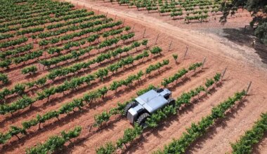 See robot rändab viinamarjaistandusest otse Ukraina miiniväljadele koristustöid tegema