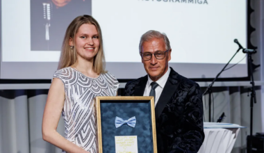 FOTOD ⟩ Vandeadvokaat Aivar Pilv soetas kopsaka summa eest Ivo Linna kikilipsu: see murrab lahti südamed