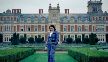 PÖFFI FILM ⟩ Kentsakas komöödias mängitakse filmi vormiga ja pilatakse Briti kõrgklassi