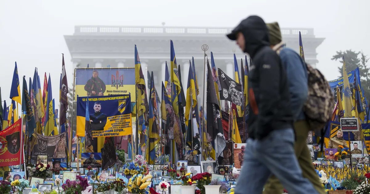 Euroopa parandused rahuplaanis: Ukrainalt ei nõuta Donbassist taandumist ja USA ei lõika Vene varadelt kasu - Maailm - Postimees.ee