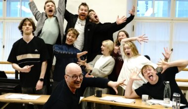 Rakvere teater käivitab Ray Cooney' uue naljamasina